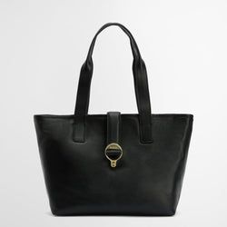 Colour – Black