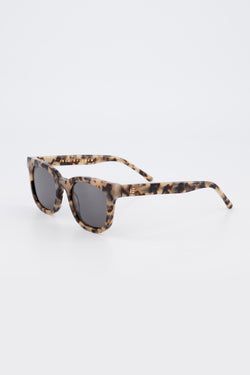 Color – White Tortoise