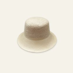 Color/Style – farol straw