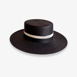 Material – straw black
