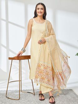 Explore Similar Style – Cream