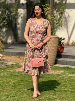 Explore Similar Styles – Pink