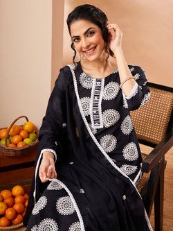 Explore Similar Fabric – Black