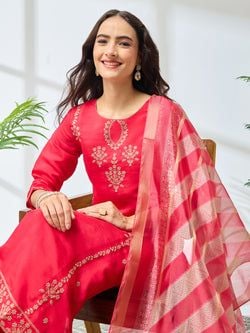 Explore Similar Style – Pink