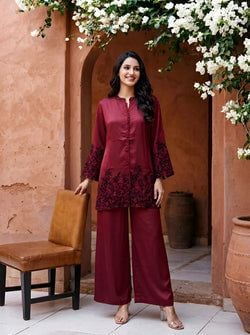 Color – Maroon