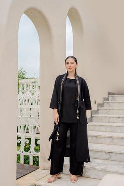 Color – Black