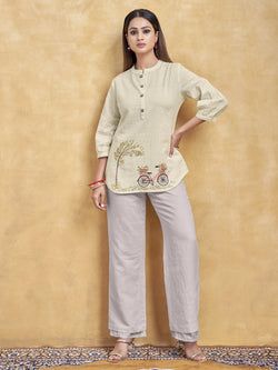Color – Beige