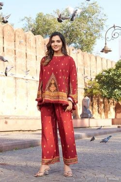 Style – Rust Red Geometric