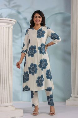 Color – Cream & Blue