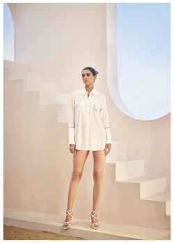 Color – white