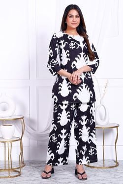 Color – Black