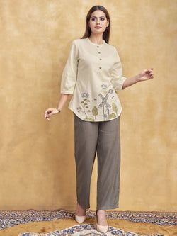 Color – Beige