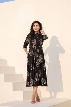 Color – Black