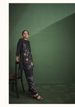 Style – Black