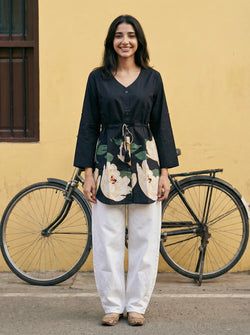 Color – Black Floral