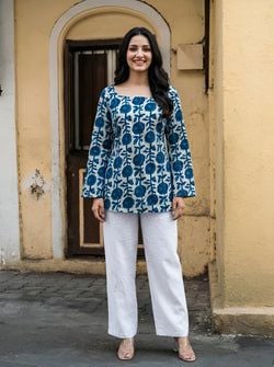 Color – White & Blue