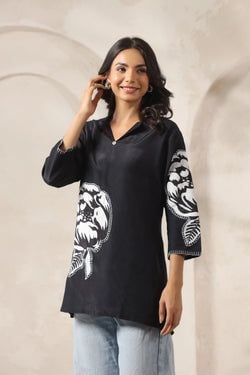 Color – Black