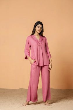 Color – Pink