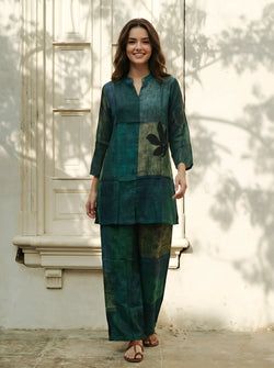 Color – Dark Green