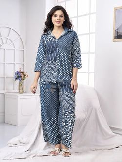 Color – Blue & White