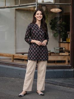 Color – Black