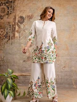 Color – Cream & Green