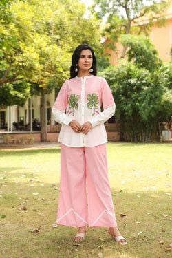Style – Flower Embellishment