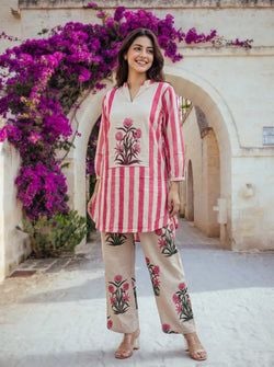 Color – Hot Pink & Beige