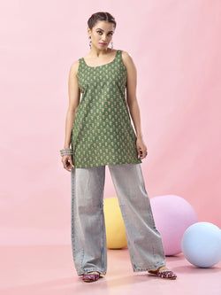 Color – Green