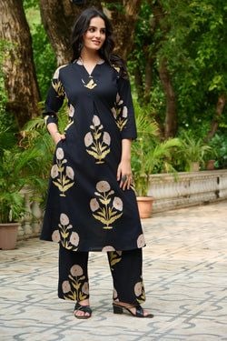 Color – Black