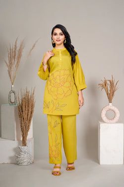 Style – Yellow