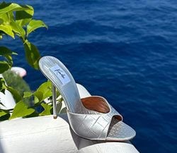 Colour – Silver