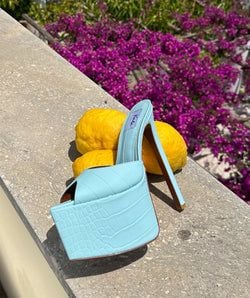 Colour – Aqua