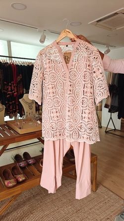 Colour – Pink