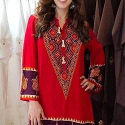Color – Vibrant Red