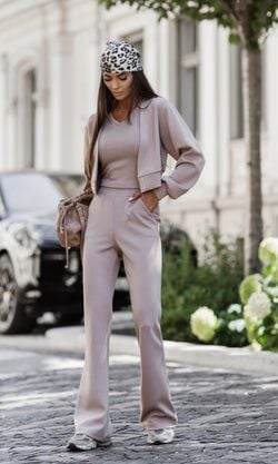 Kleur – Beige