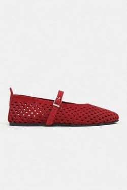 COLOR – Red