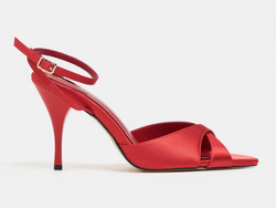COLOR – Red