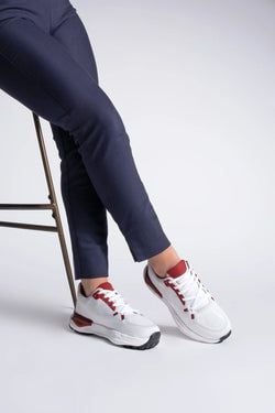  CLARET RED