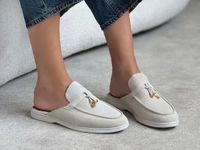 COLOR – BEIGE