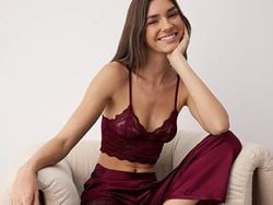 COLOR – Burgundy