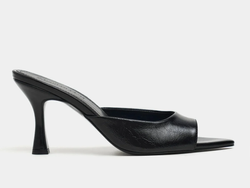 COLOR – BLACK