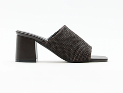 COLOR – Brown