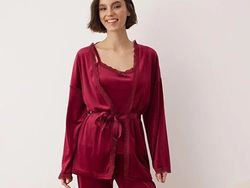 COLOR – Burgundy