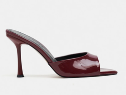 COLOR – Burgundy