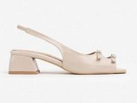 COLOR – BEIGE