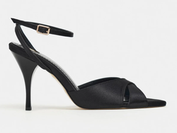COLOR – Black