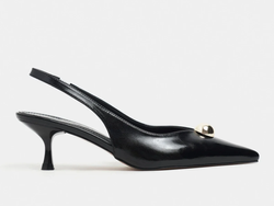 COLOR – Black