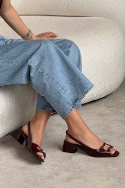 CLARET RED 