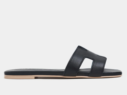 COLOR – Mavora Black